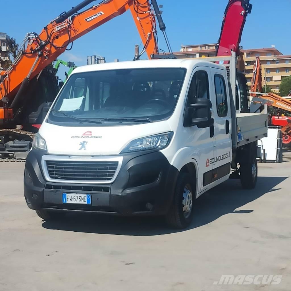 Peugeot Boxer Фургони
