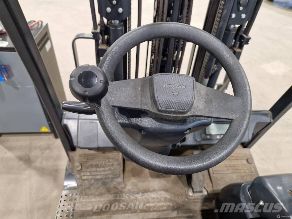 Doosan B 15 T-7P Електрически вилични кари-повдигачи