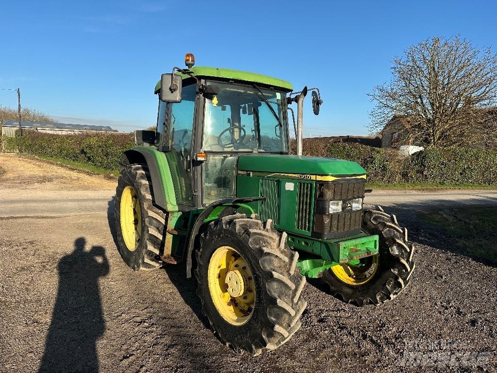 John Deere 6210 Трактори
