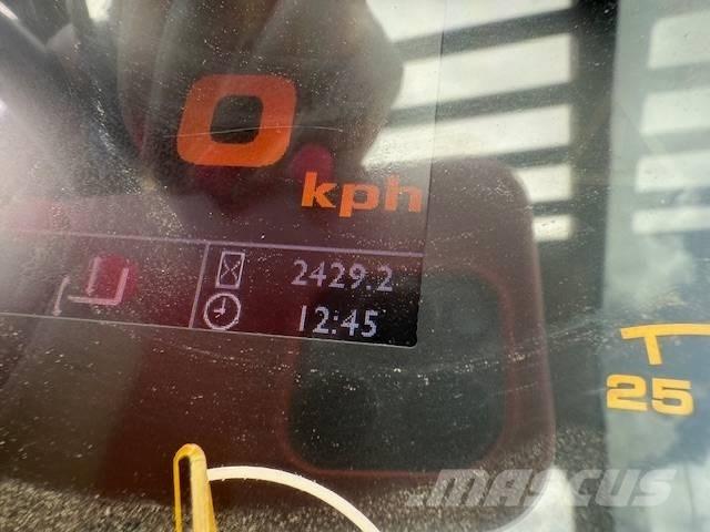 JCB 540-140 Телескопични товарачи