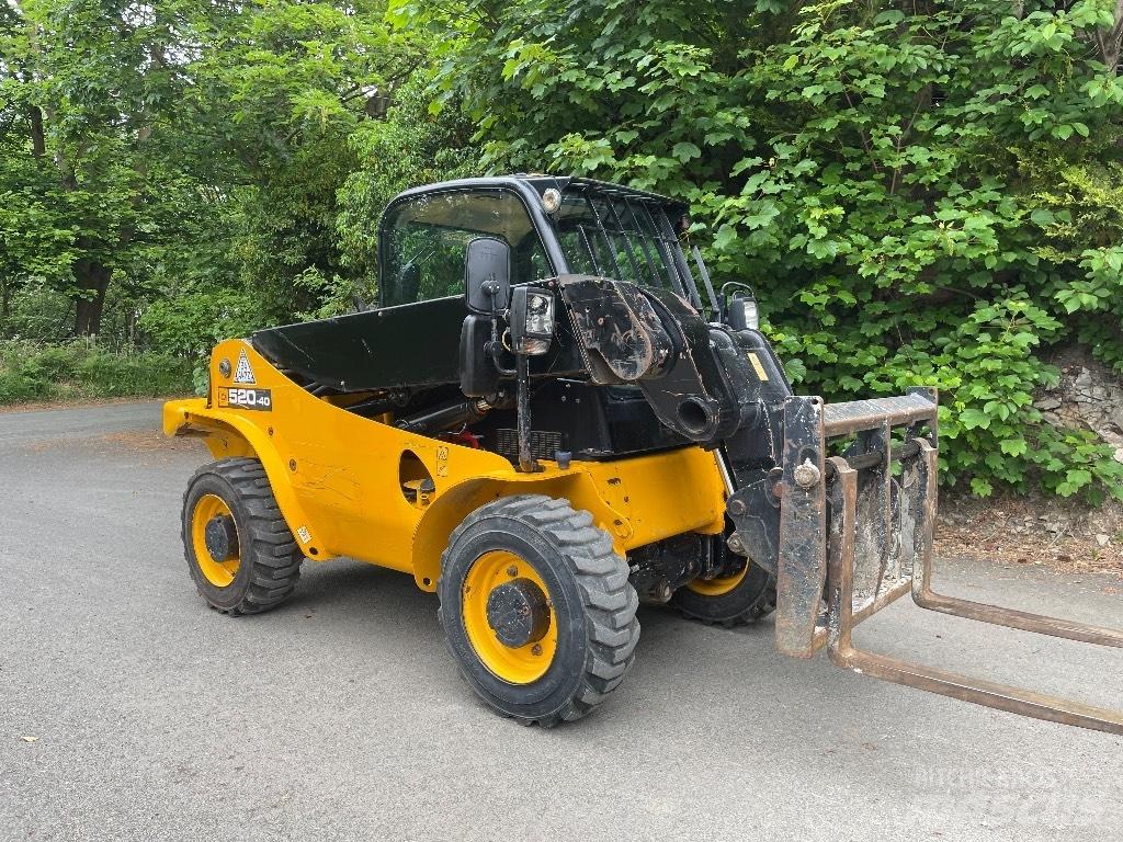 JCB 520-40 Телескопични товарачи