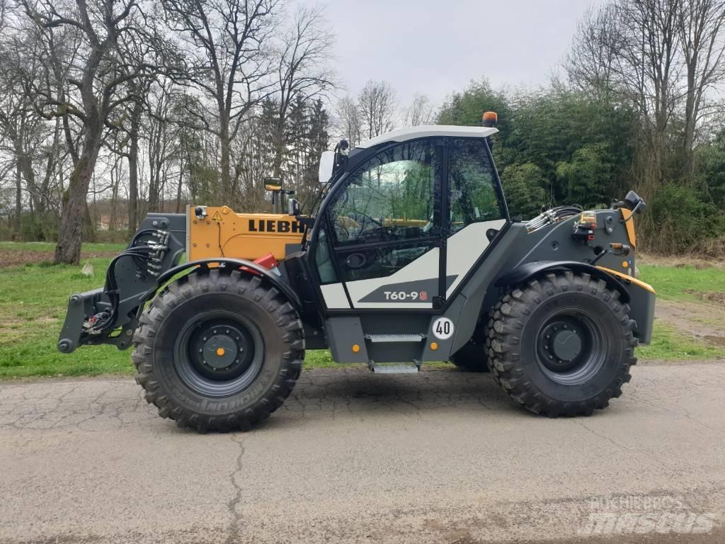 Liebherr T 60-9 S Телескопични товарачи