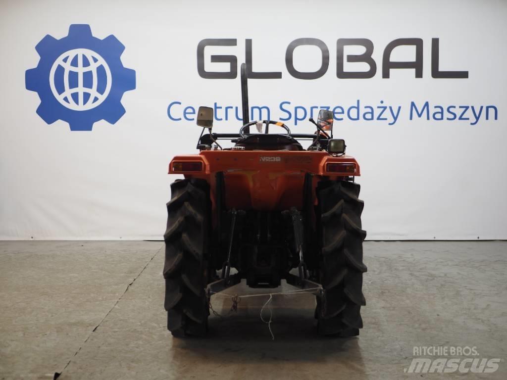 Hinomoto N239+TUR Компактни трактори