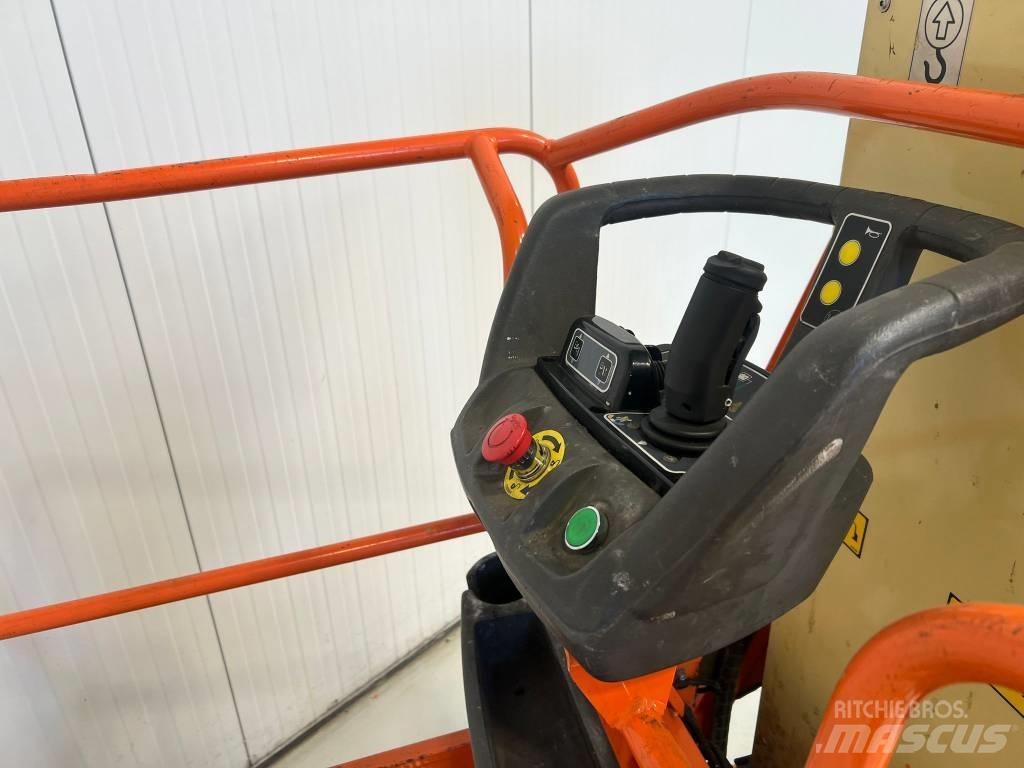 JLG Toucan 8E Вертикални мачтови повдигачи
