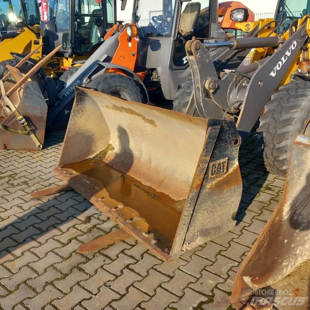 Volvo L 28 F Колесни товарачи