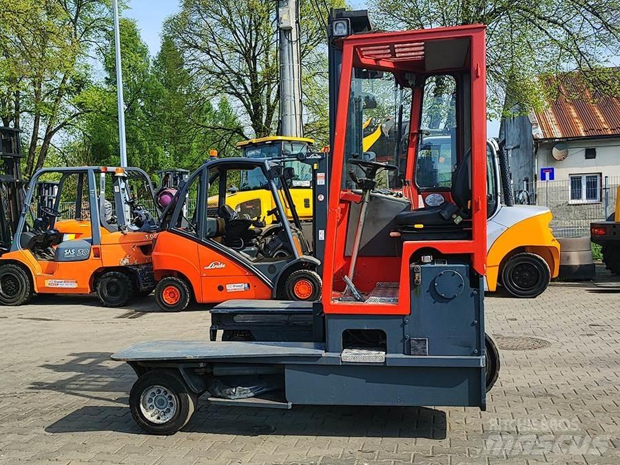 Combilift C4000 Повдигач с движение в 4 посоки