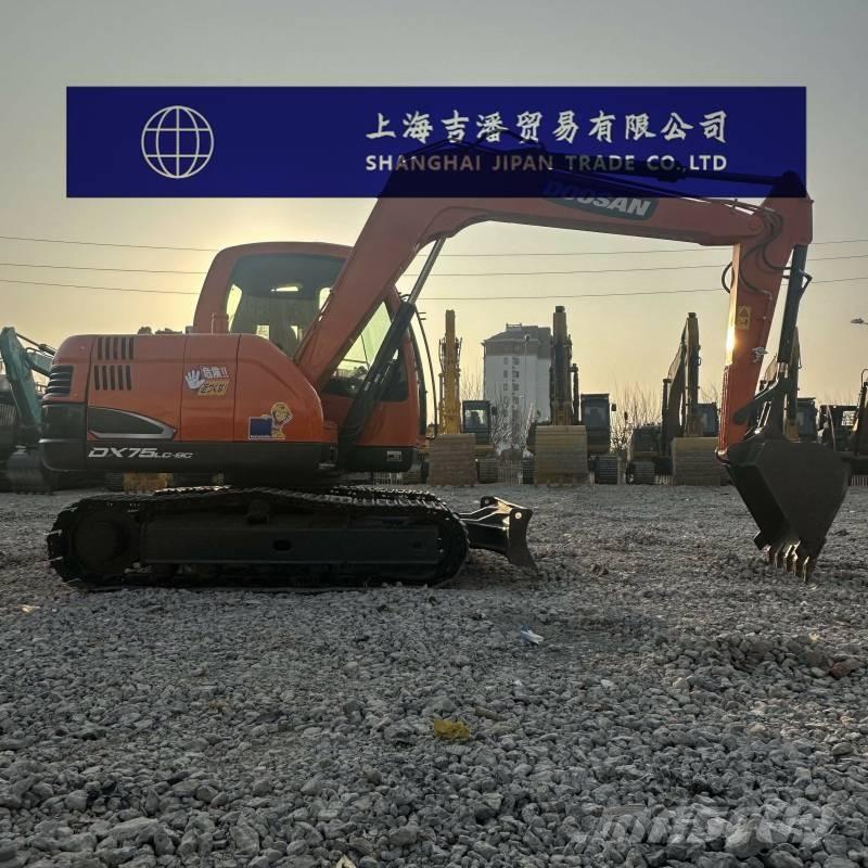 Doosan DX 75 Средни екскаватори 7т - 12т