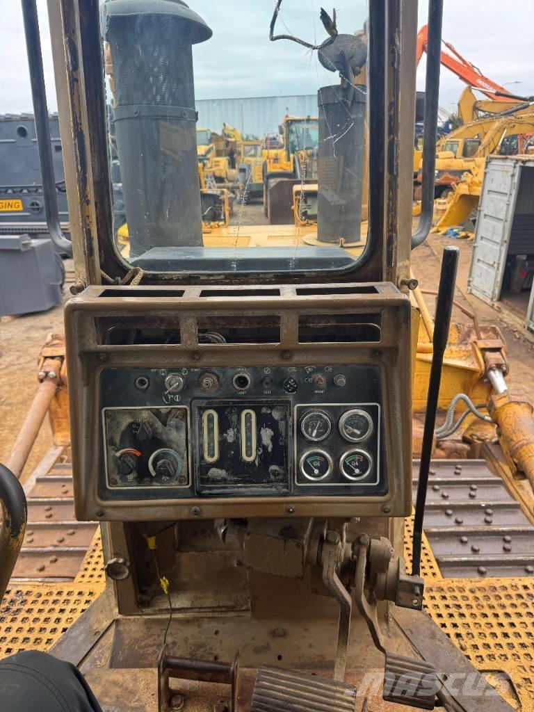 CAT D 8 N Верижни булдозери
