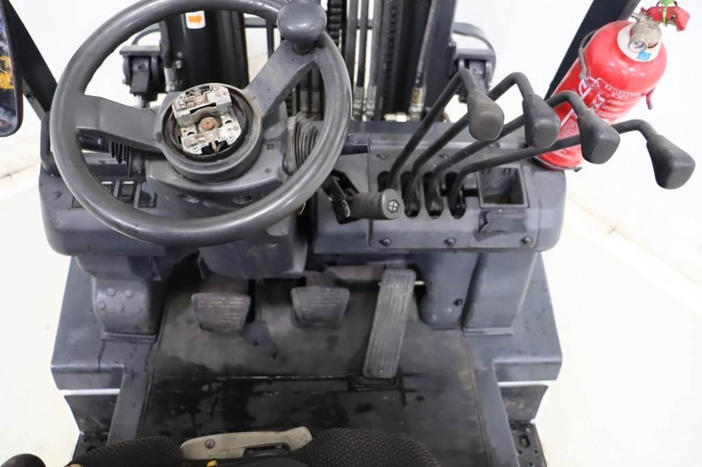 Nissan U1D2A20LQ Камиони с АГУ