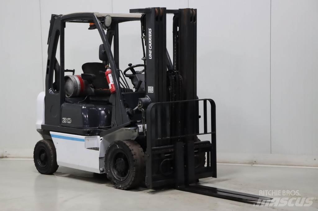 Nissan U1D2A20LQ Камиони с АГУ