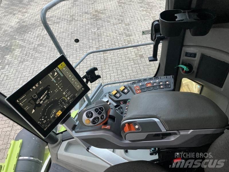 CLAAS TRION 650 Комбайни