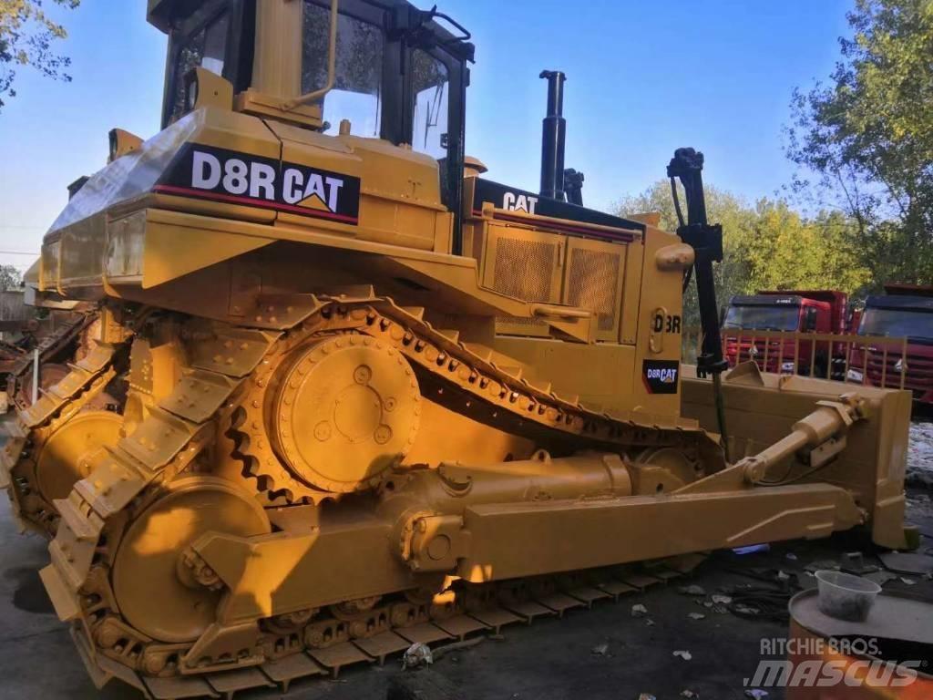 CAT D 8 R Верижни булдозери
