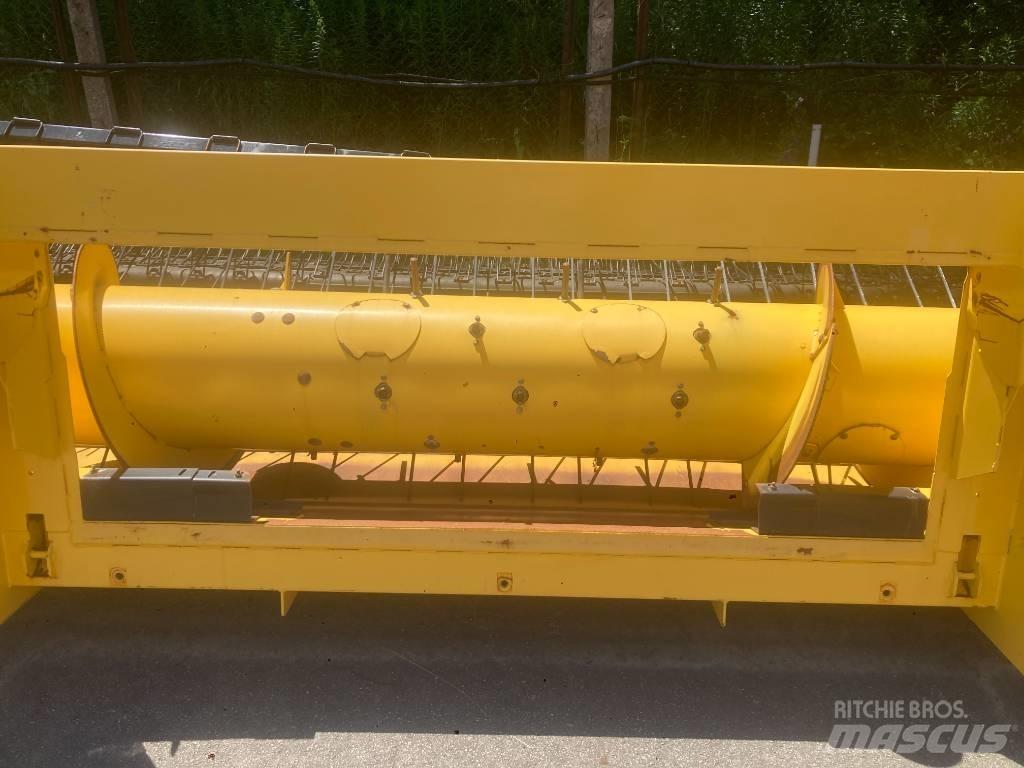 New Holland 790 CP Комбайни