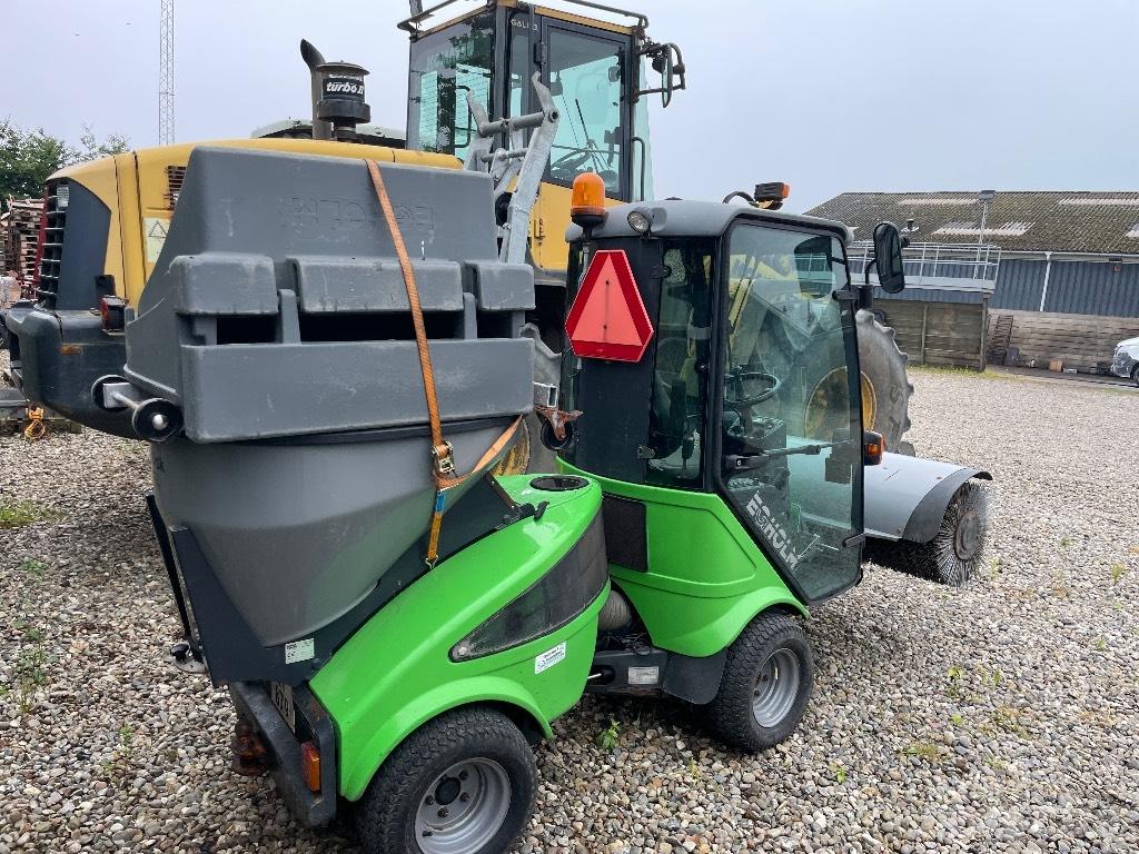 Egholm 2200 T Комунални съоражения