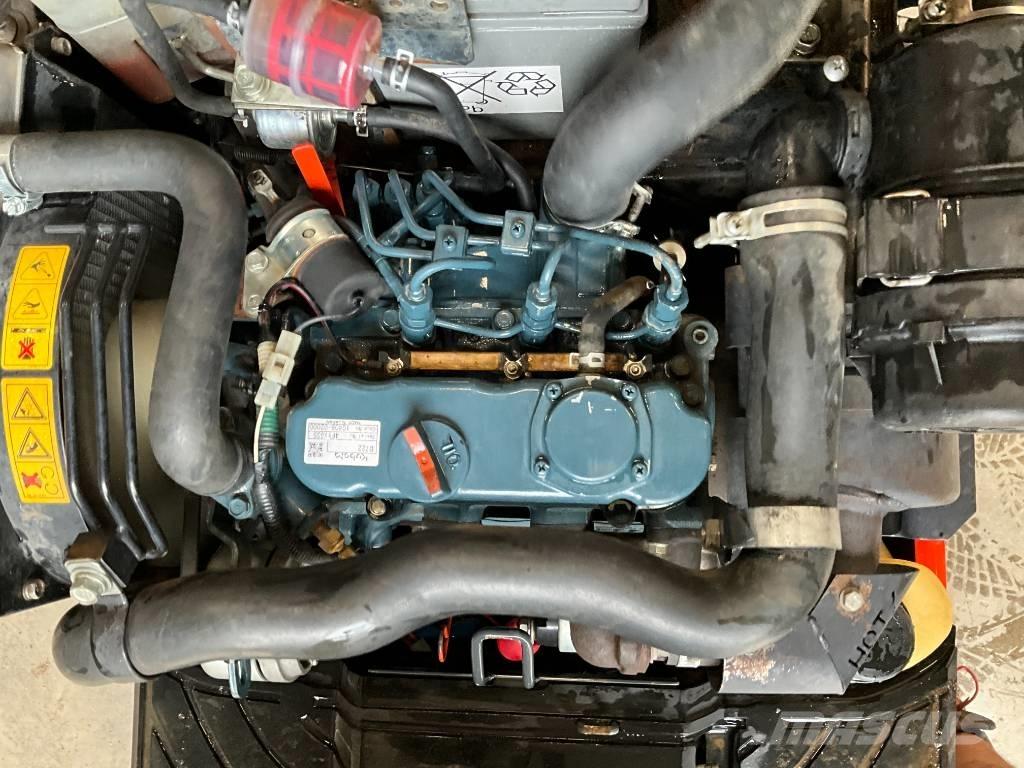 Kubota K 008-3 Мини екскаватори < 7 т