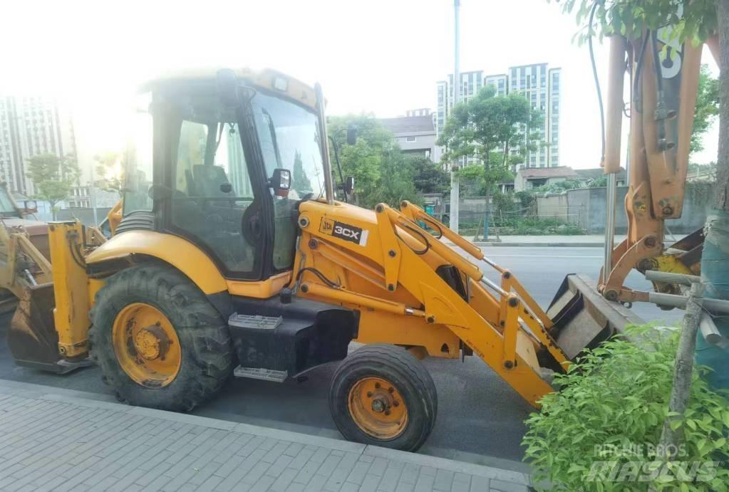 JCB 3 CX Товарач със заден ексватор
