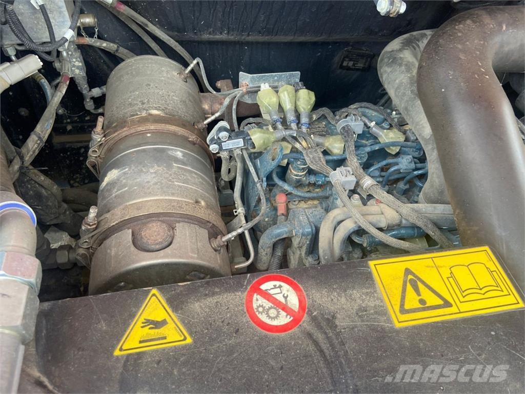 Kubota KC300 (7698) Верижни дъмпери