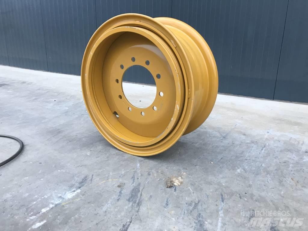 CAT 140H Rims Гуми