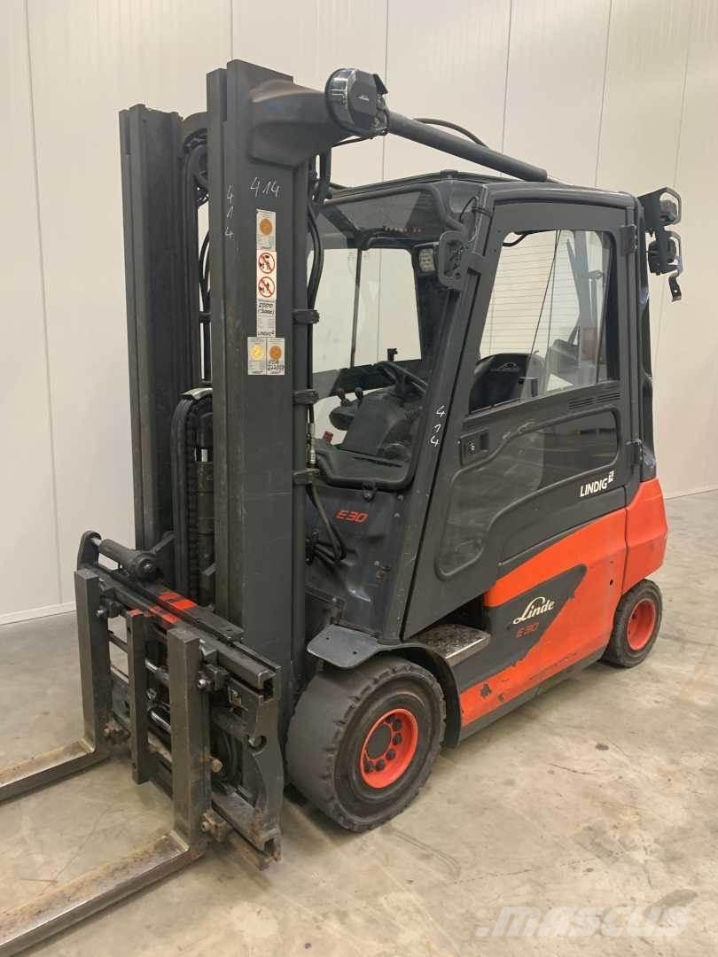 Linde E30 Електрически вилични кари-повдигачи