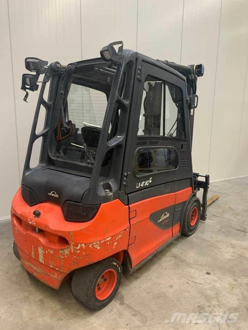 Linde E30 Електрически вилични кари-повдигачи