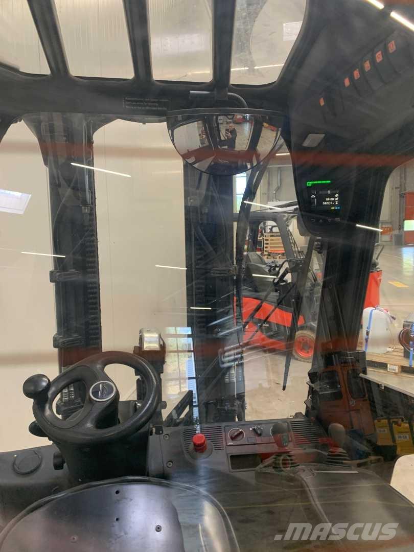 Linde E30 Електрически вилични кари-повдигачи