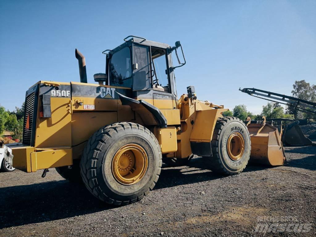 CAT 950 F Колесни товарачи