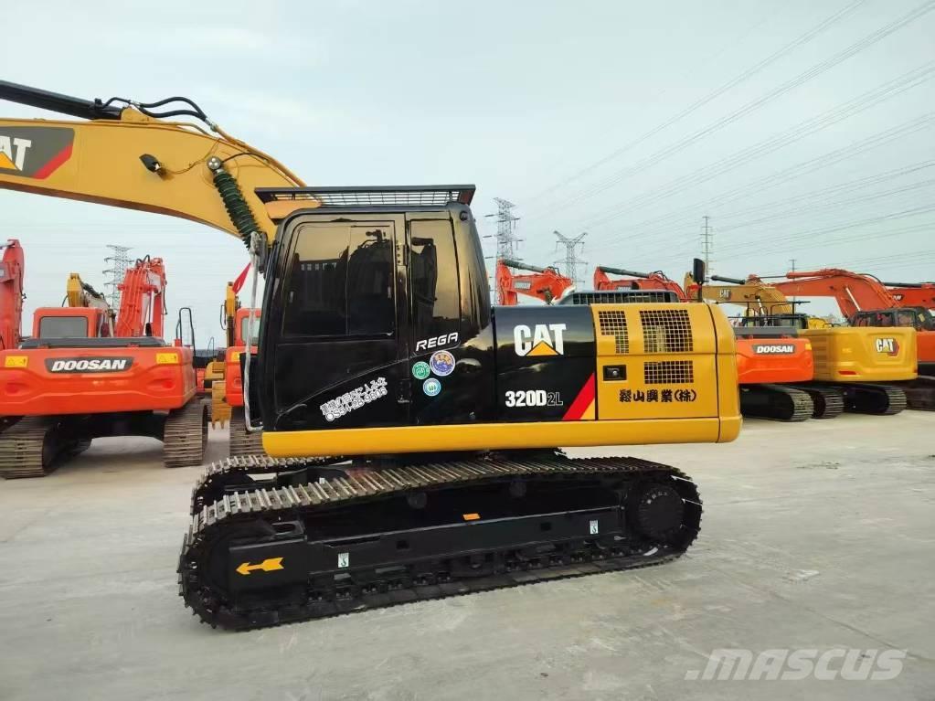 CAT 320D2L Верижен екскаватор