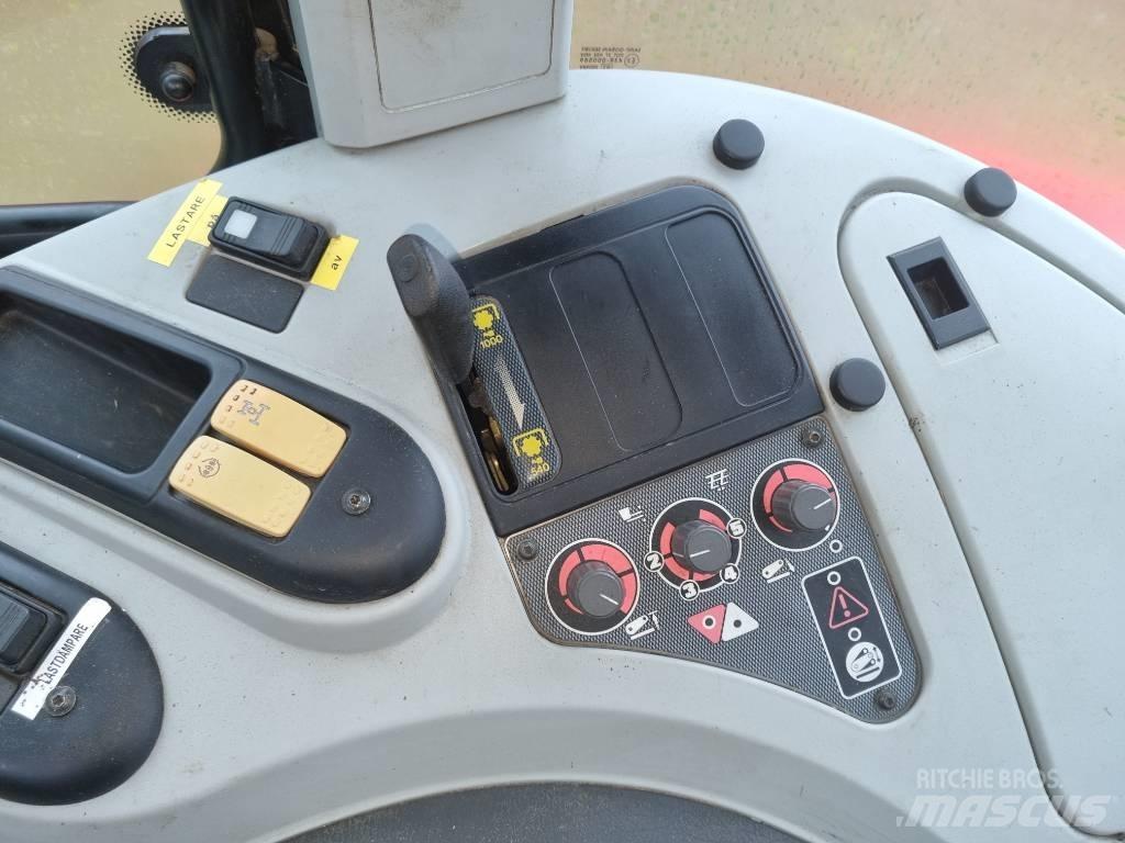 Massey Ferguson 6455 Трактори