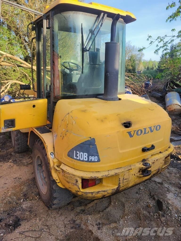 Volvo L 30 B Колесни товарачи