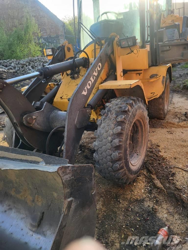 Volvo L 30 B Колесни товарачи