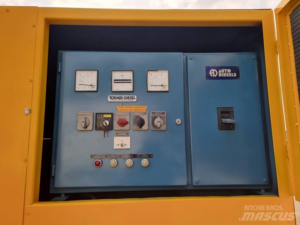 Cummins 250 KW Дизелови генератори
