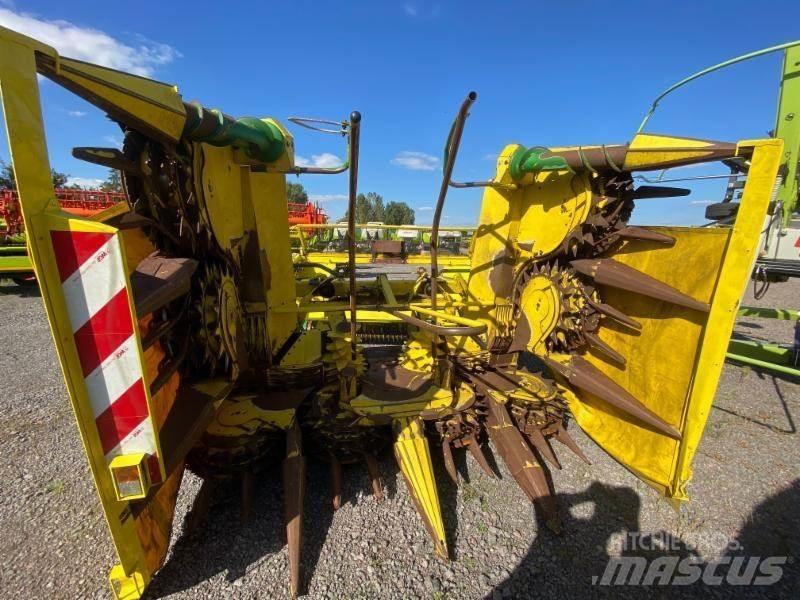 John Deere 7400 Самоходни фуражири