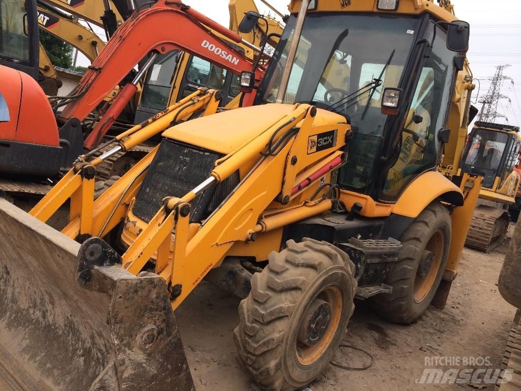 JCB 3cx Товарач със заден ексватор