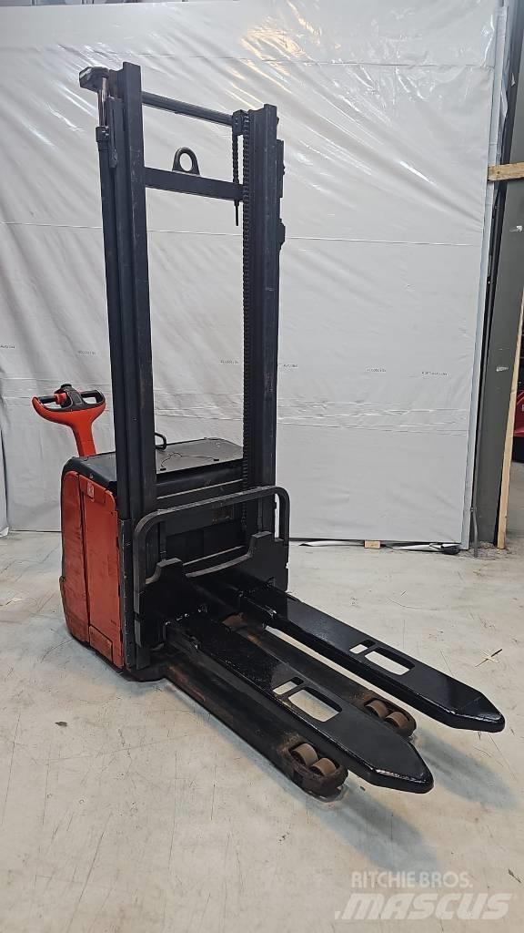 Linde L14 Колички високоповдигачи с теглич