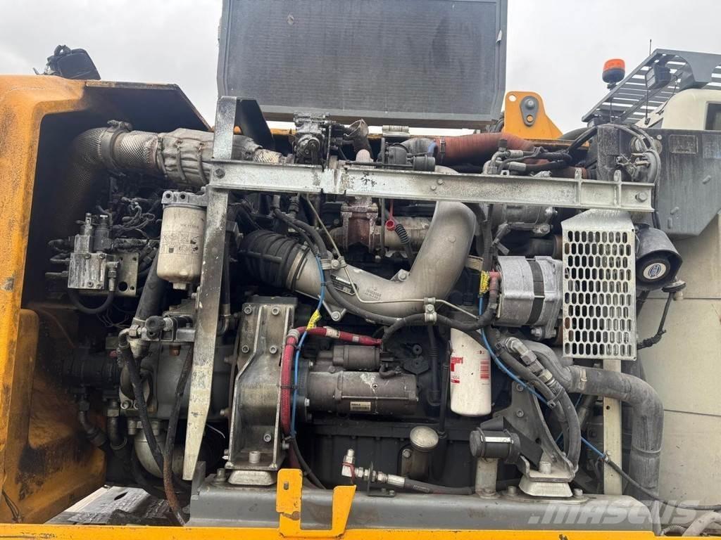 Liebherr LH 22 M Оператори на отпадъци/индустрия
