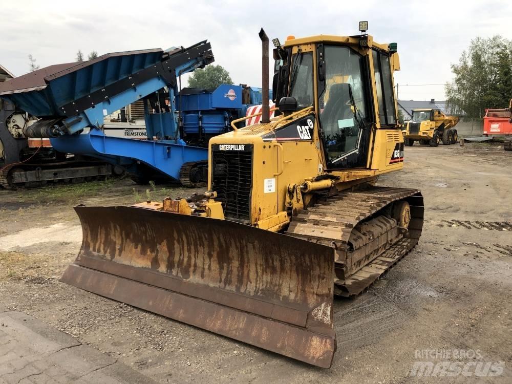 CAT D 3 G LGP Верижни булдозери
