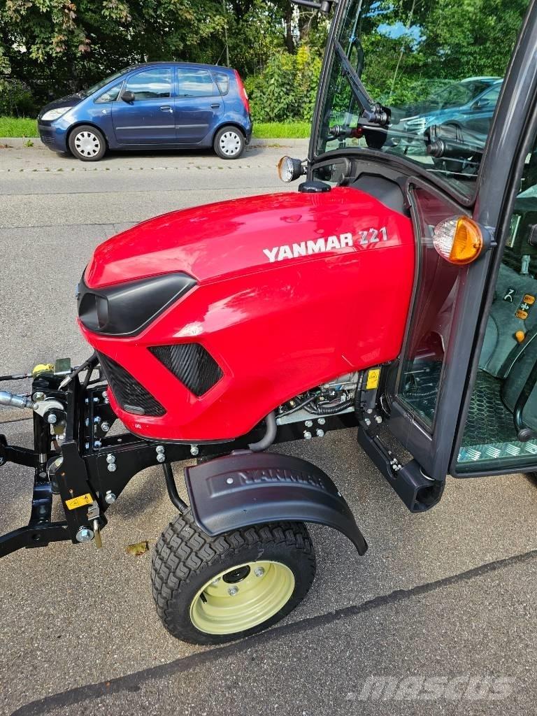 Yanmar SA 221 Компактни трактори