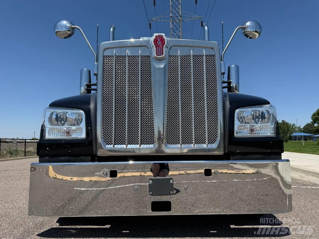 Kenworth W 990 Влекачи