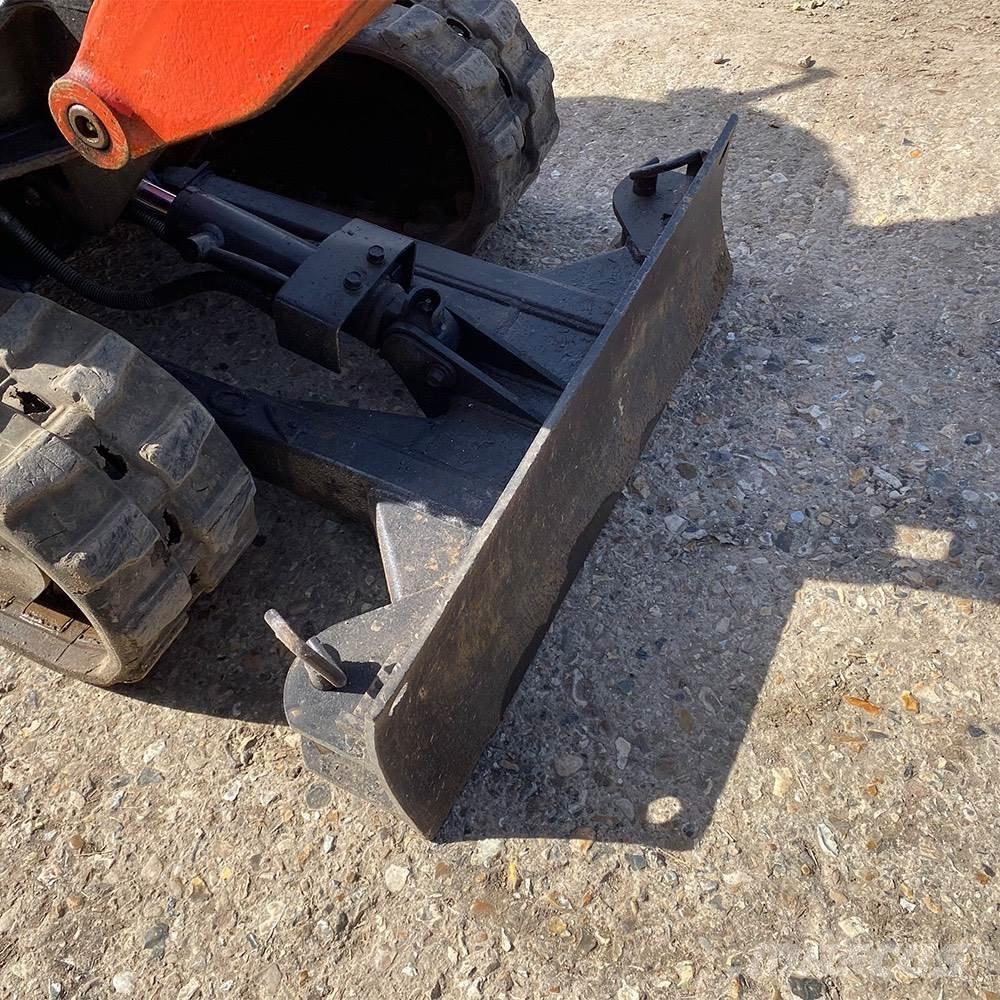 Kubota U10-3 Мини екскаватори < 7 т