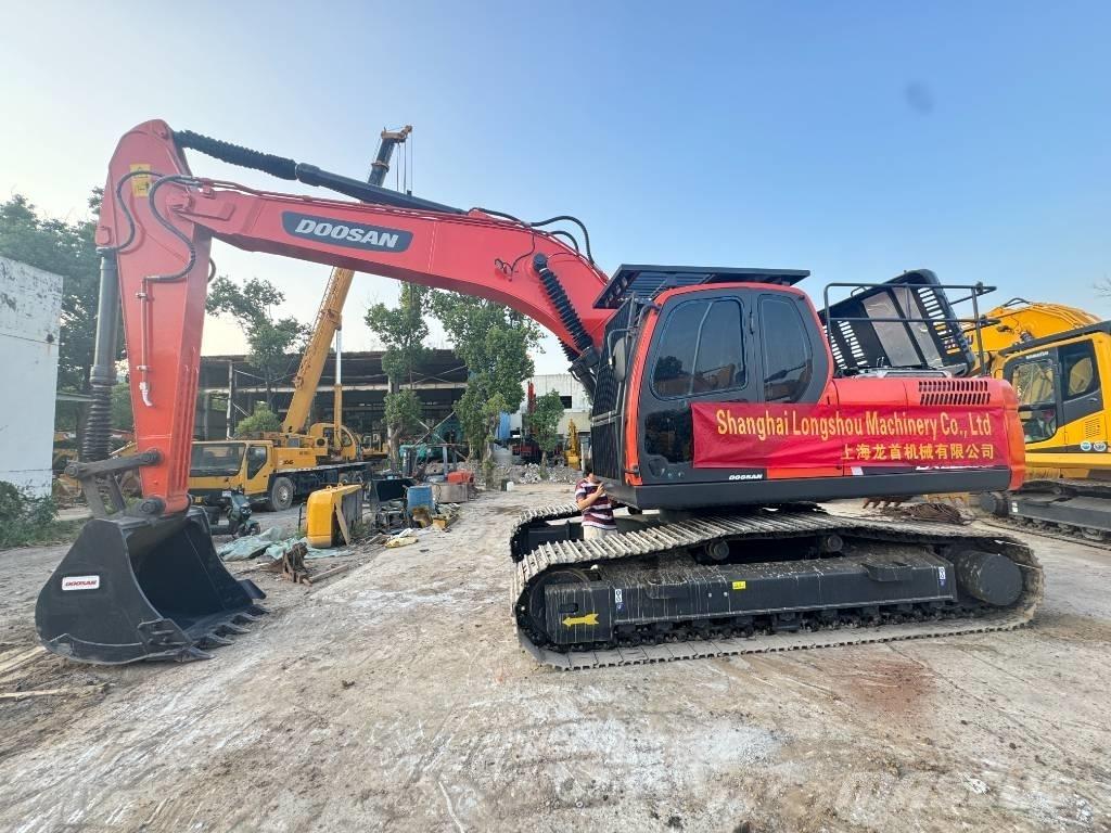 Doosan DX 225 LC Верижен екскаватор