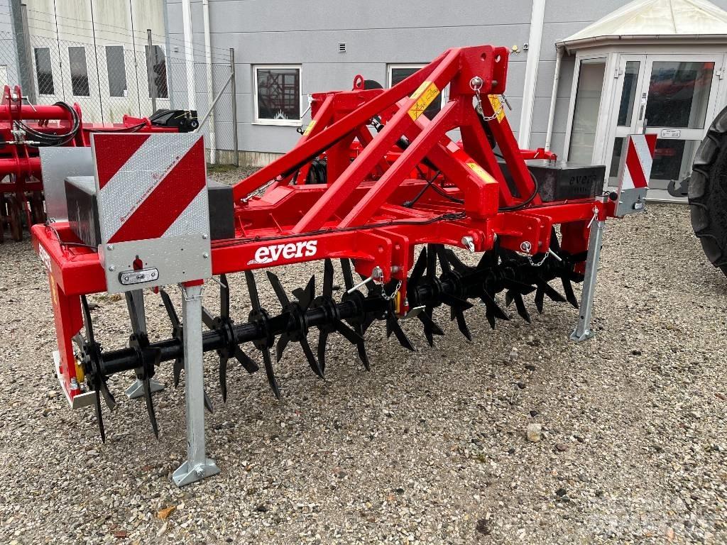 Evers GB-300 Друга техника за жънене на фураж