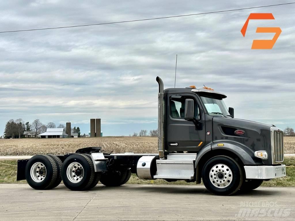 Peterbilt 567 Влекачи