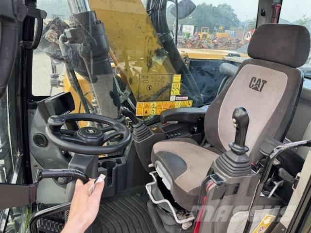 CAT M 320 F Колесни екскаватори