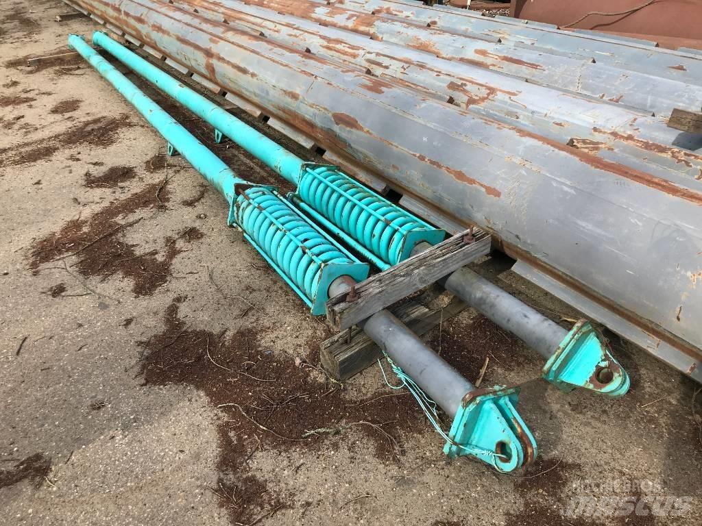 Kobelco CKE1350 Части и оборудване за кранове
