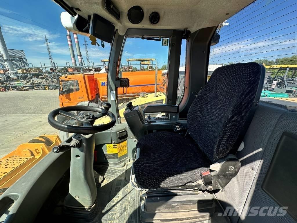 Liebherr L 550 Колесни товарачи
