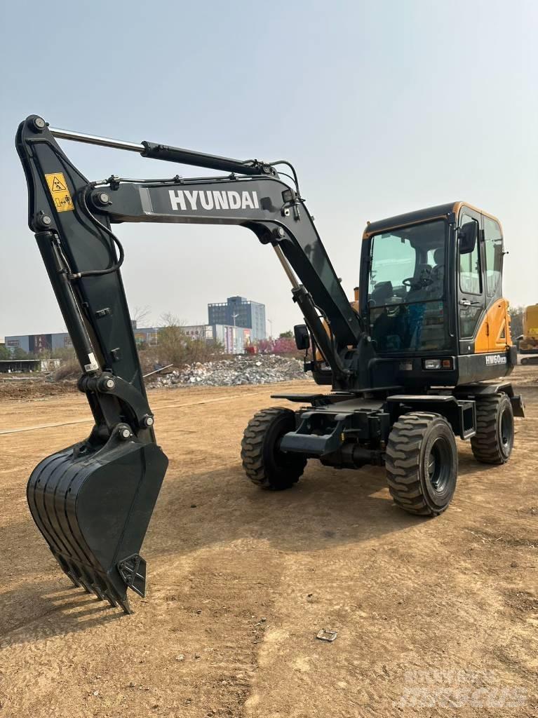 Hyundai HW 60 Eco Колесни екскаватори