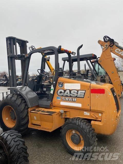 CASE 586H Камиони за херавни местности