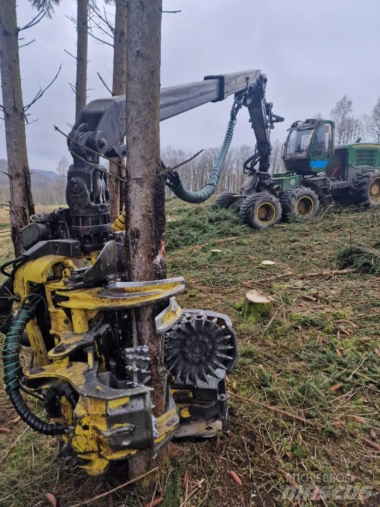 John Deere 1270 E Харвестери