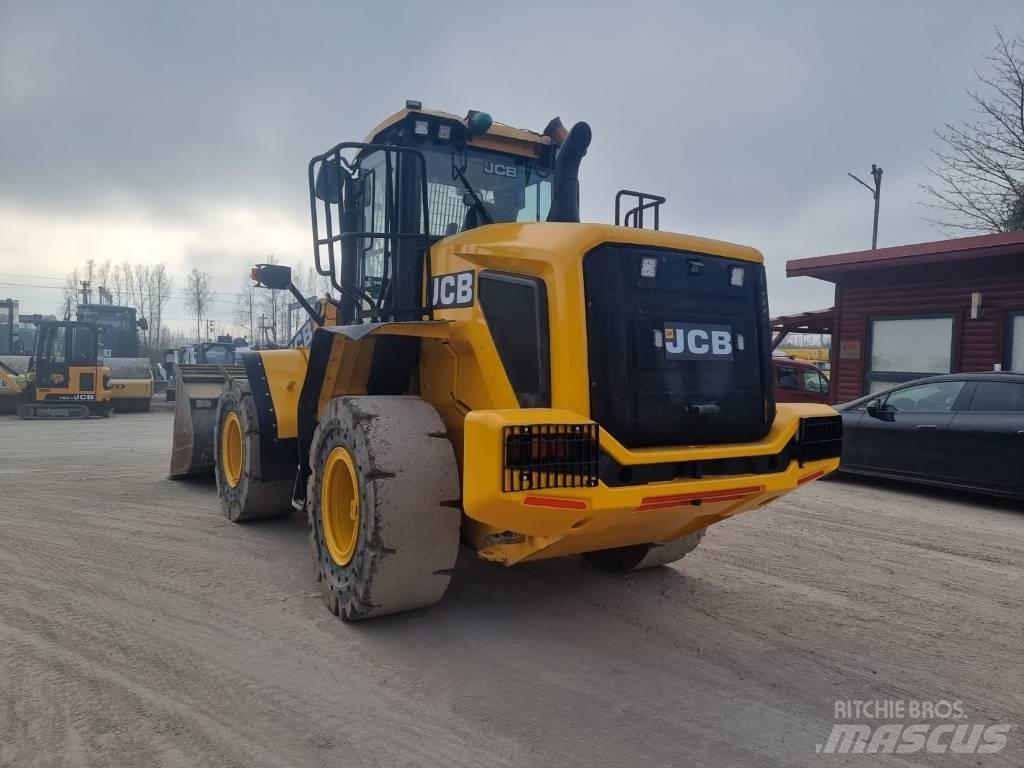 JCB 427 Колесни товарачи