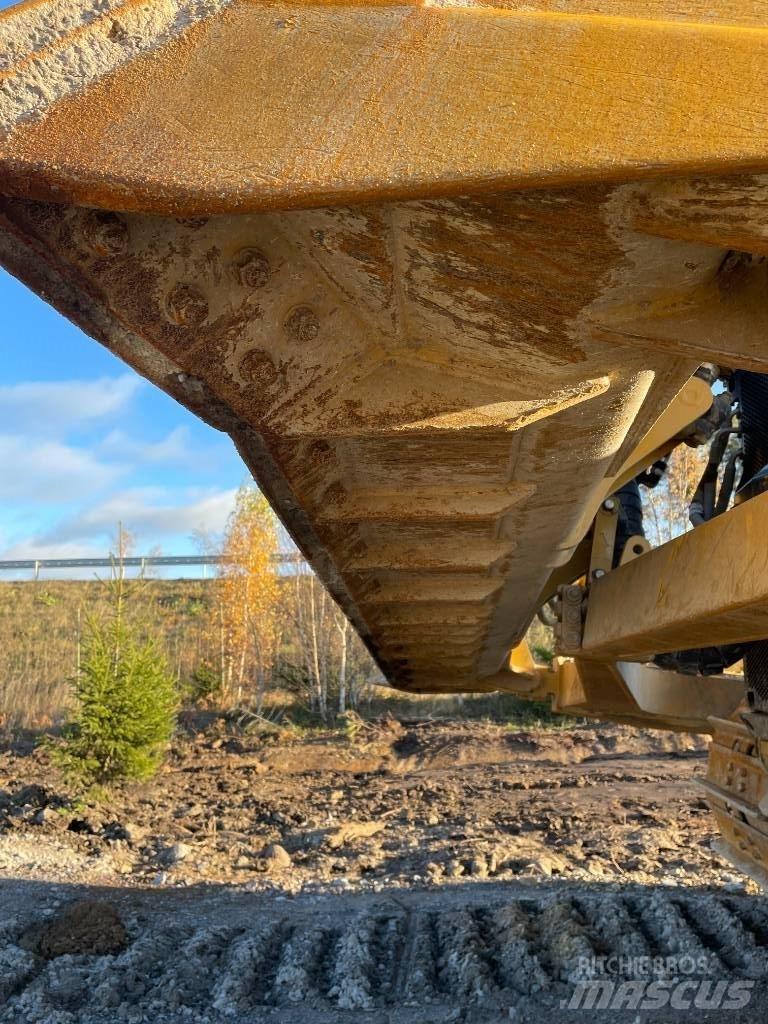 CAT D6 Верижни булдозери
